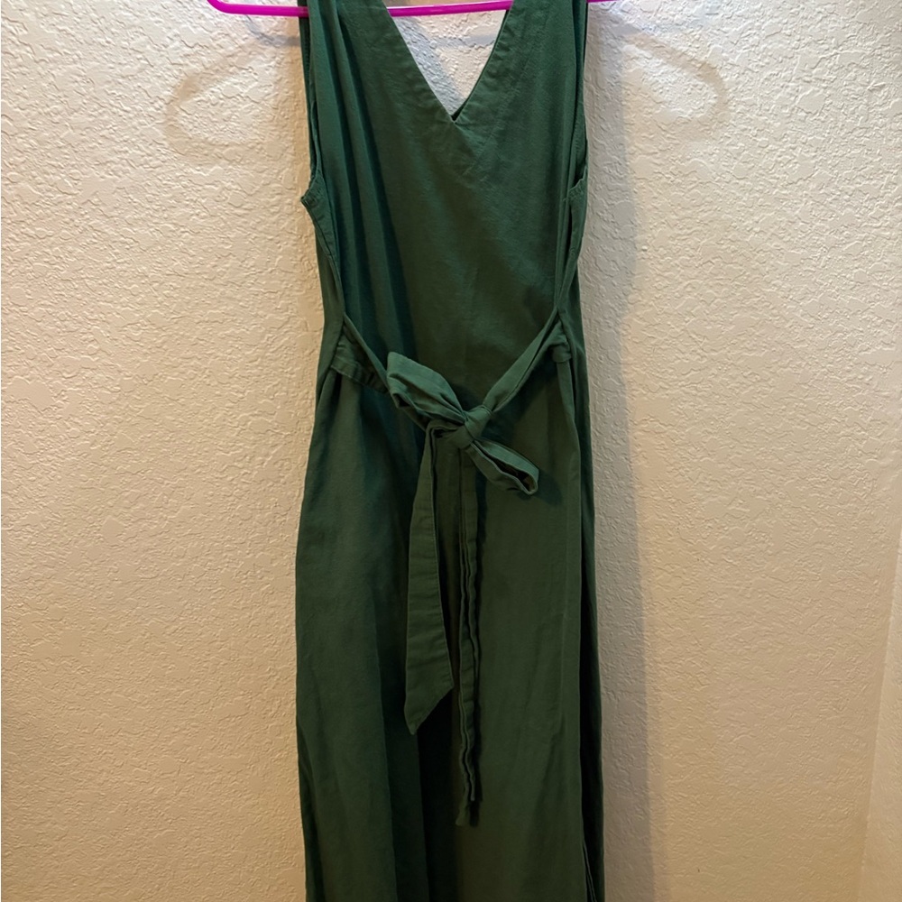 Elegant Green Sleeveless Dress